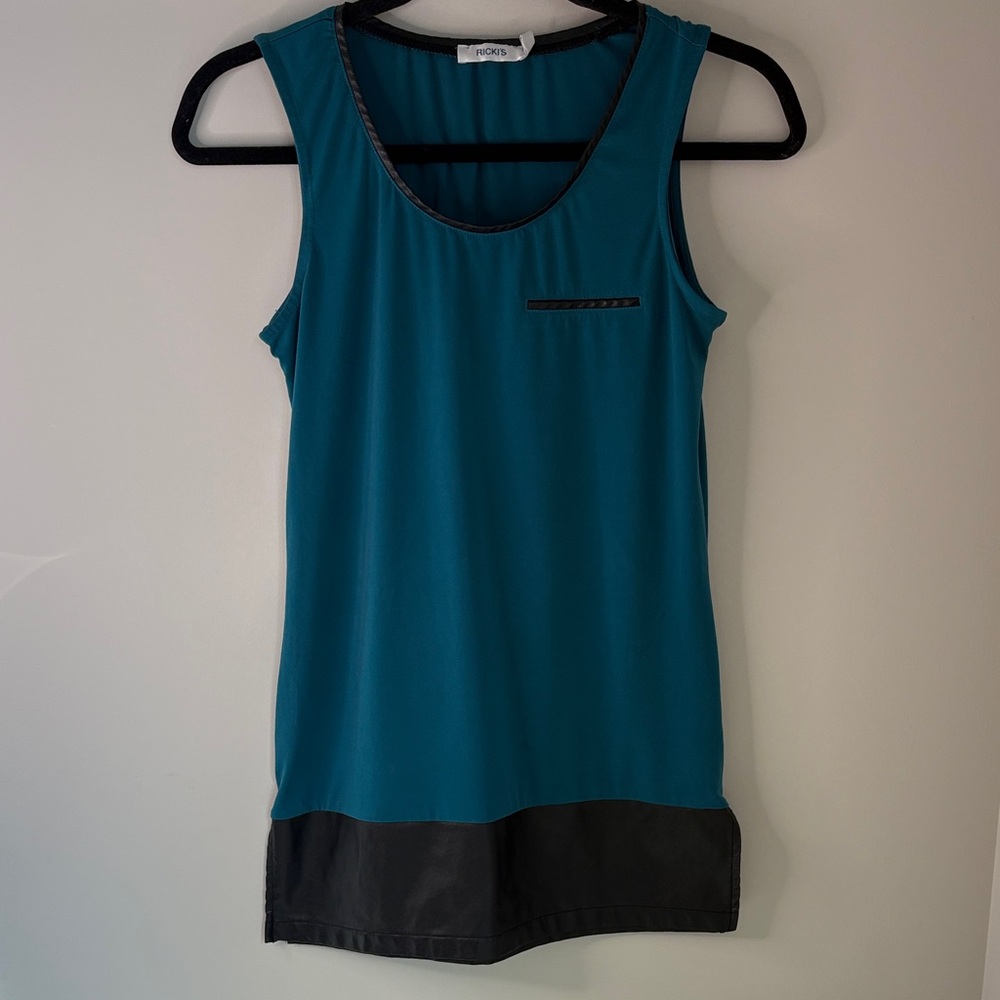 🔥4/$20 Ricki's Teal and Black Sleeveless Tunic with Faux Leather Band🔥